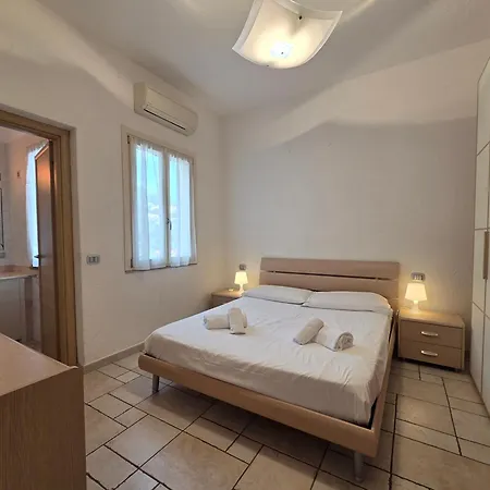 Sugheri Di Mare - By Ligooria