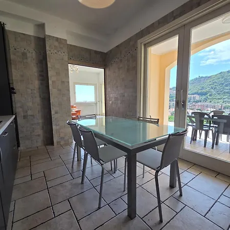 Daire Sugheri Di Mare - By Ligooria